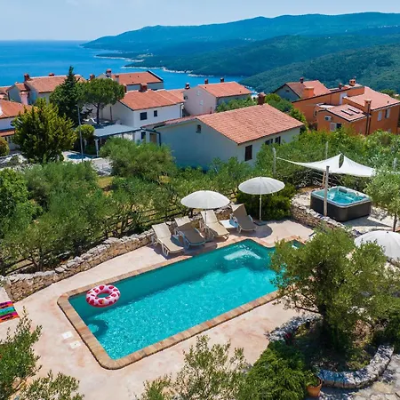 Nice Home In Rabac With Wifi